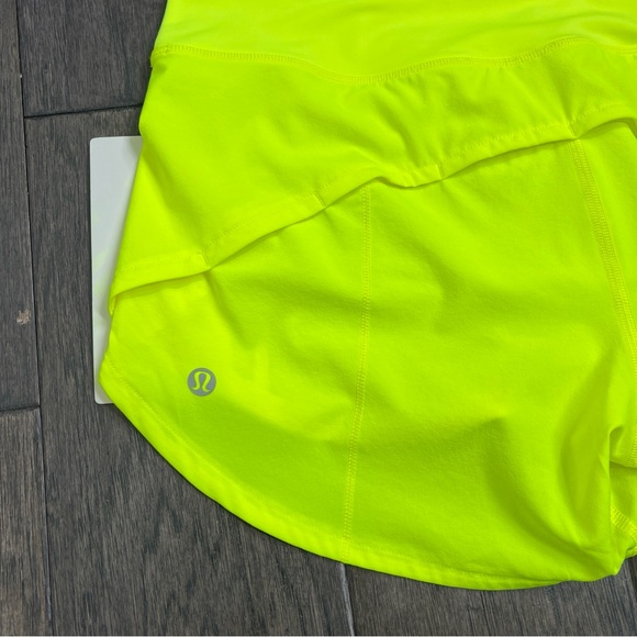 Lululemon NWT Speed Up Mid-Rise Short 4" Highlight Yellow - Picture 4 of 9